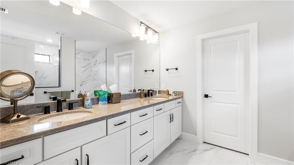 10428 Ventana LN-19