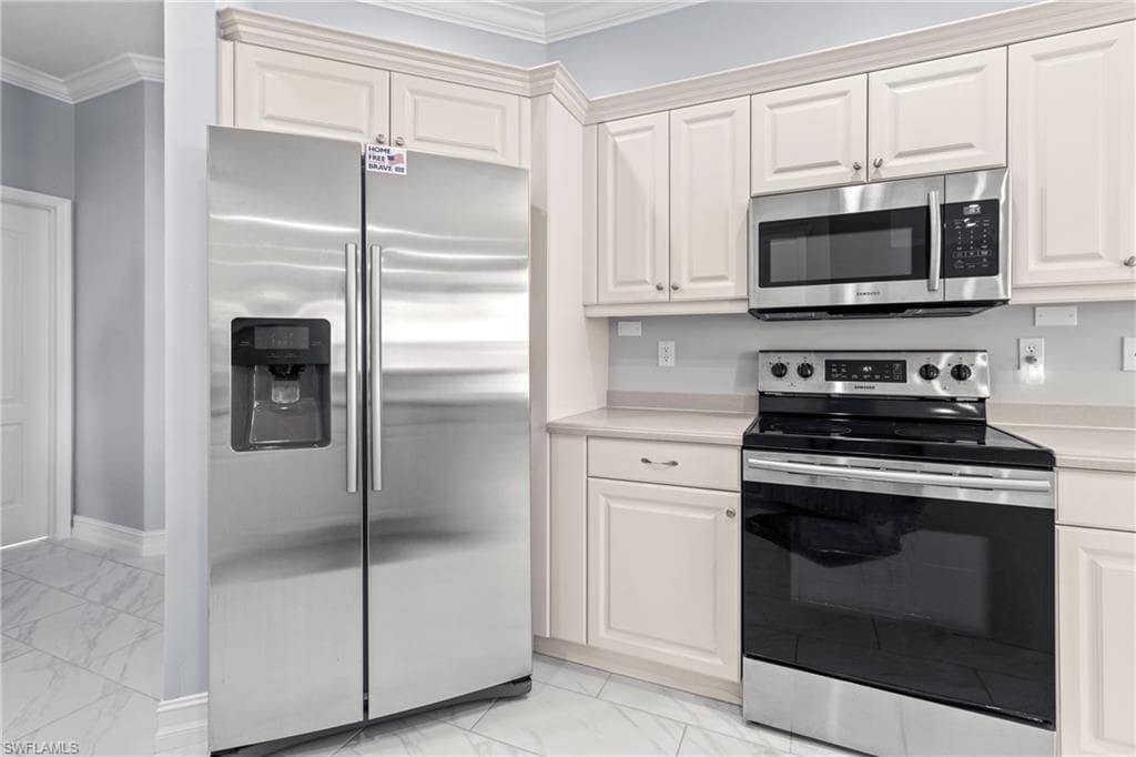 20428 Torre Del Lago ST-27