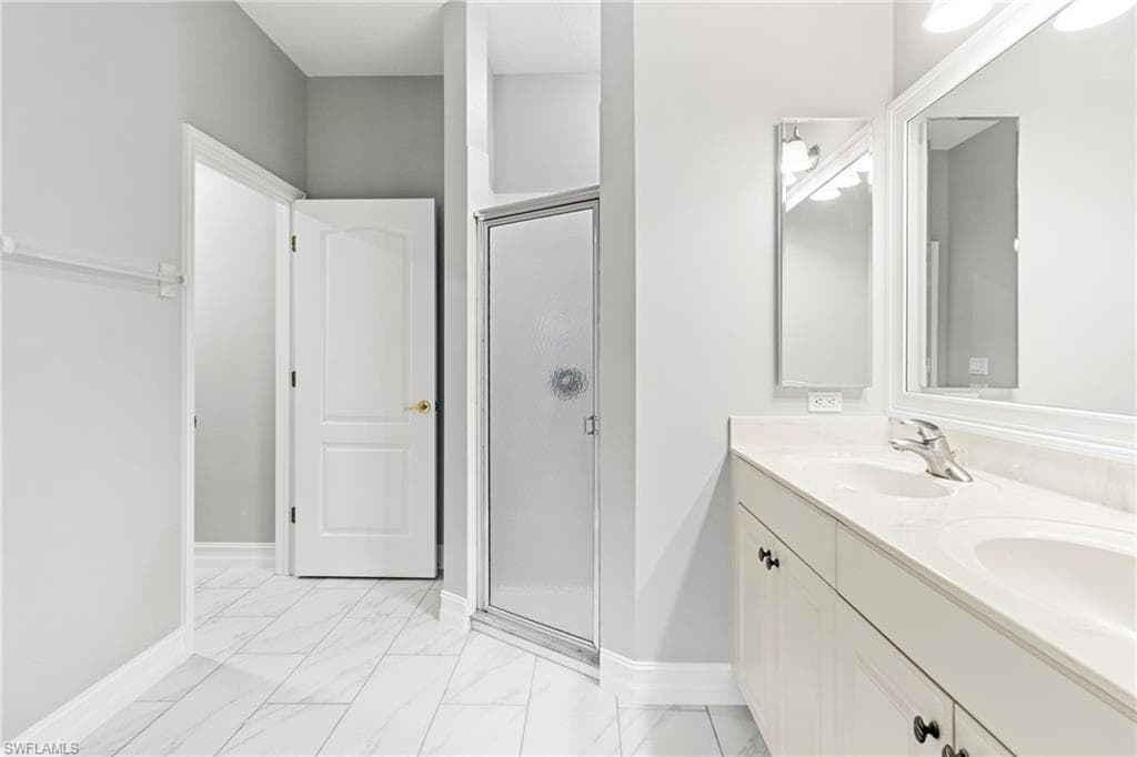 20428 Torre Del Lago ST-16