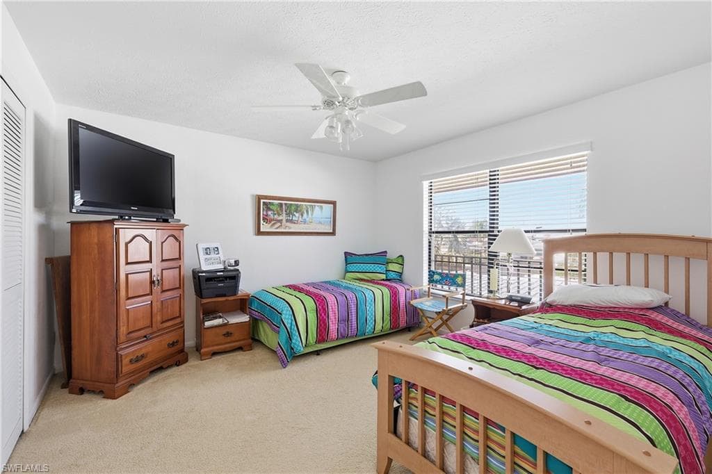 4005 SE 19th PL 8-8