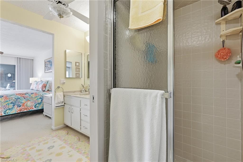 4005 SE 19th PL 8-25