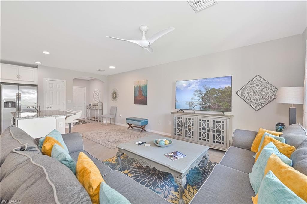 3718 Crofton CT-16