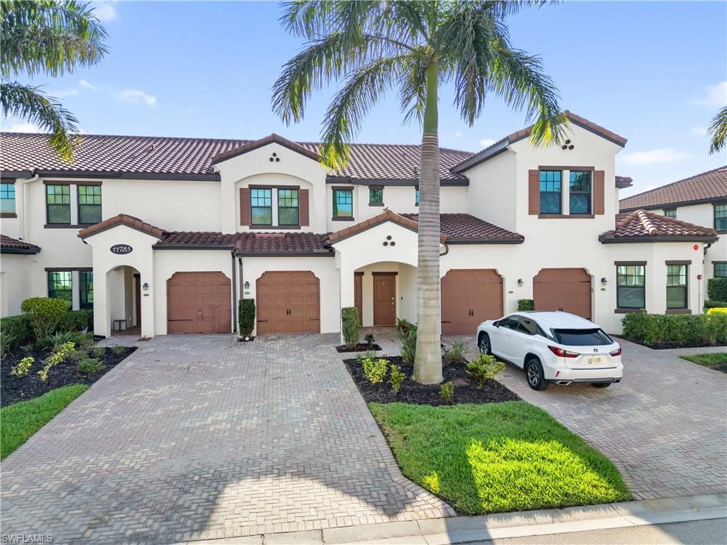 11785 Grand Belvedere WAY 202-28