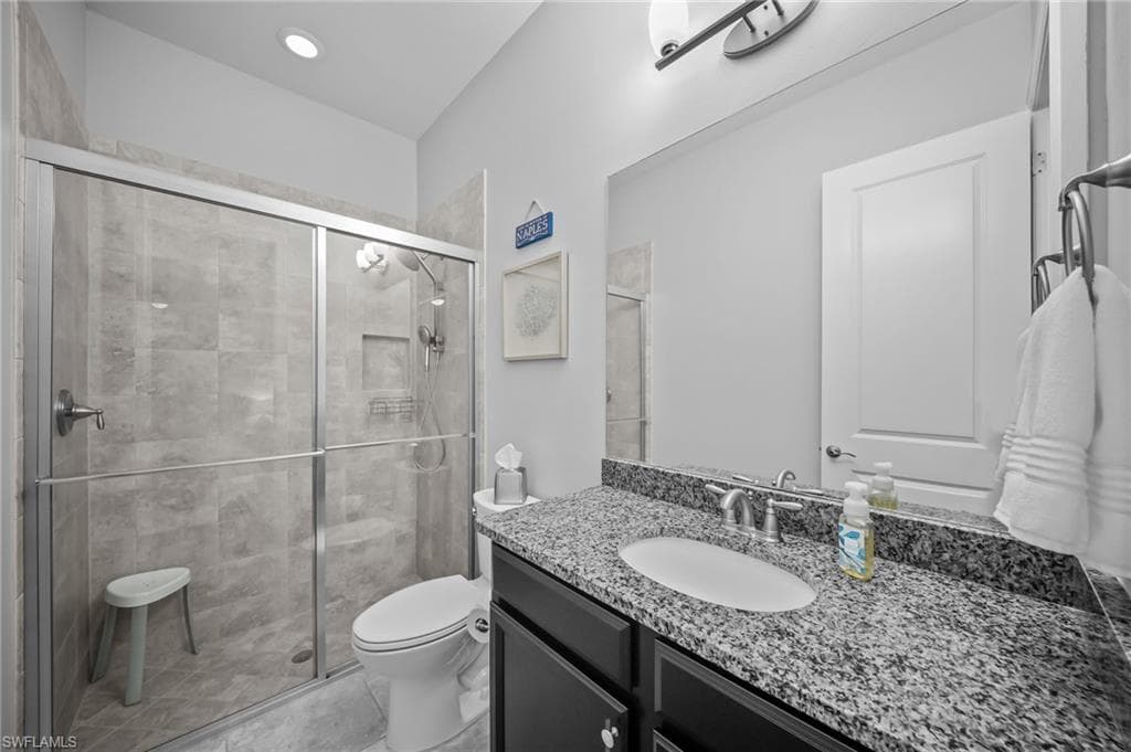 9361 Terresina DR-20