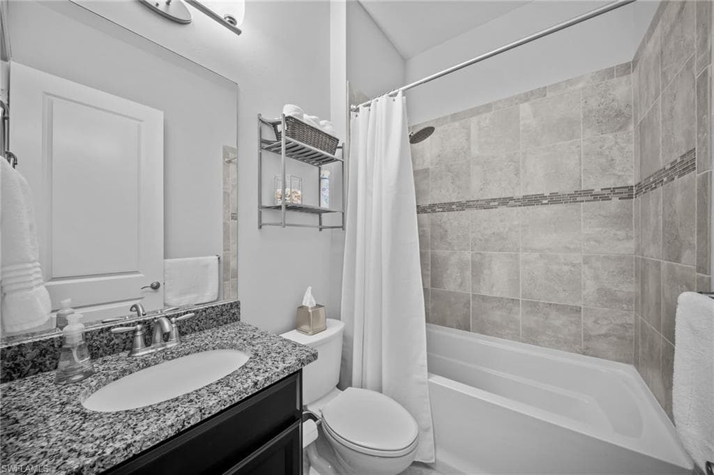 9361 Terresina DR-18