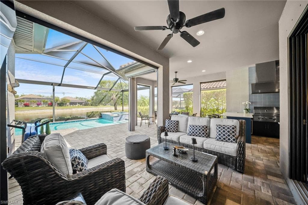 9361 Terresina DR-22