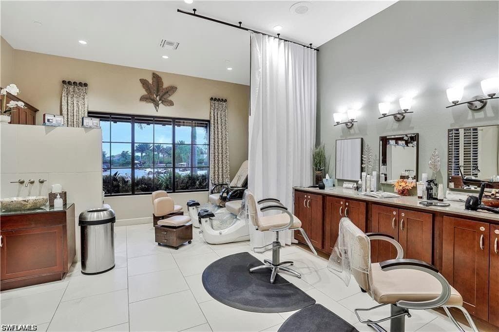 9361 Terresina DR-41