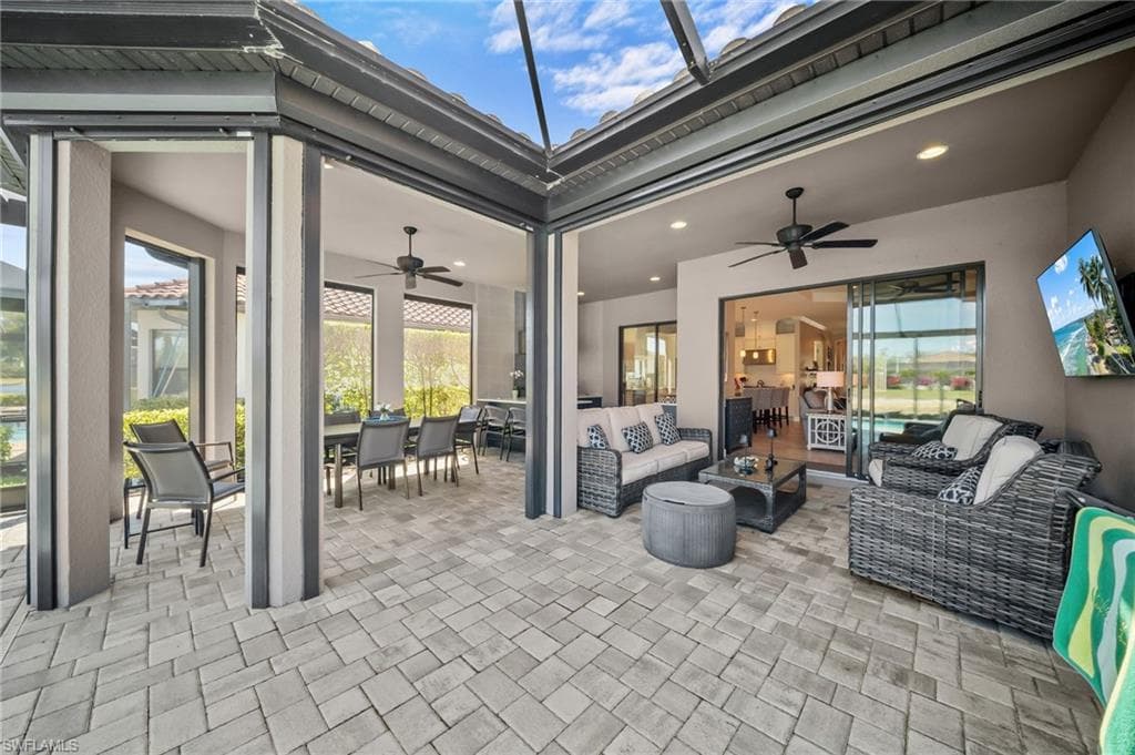 9361 Terresina DR-23