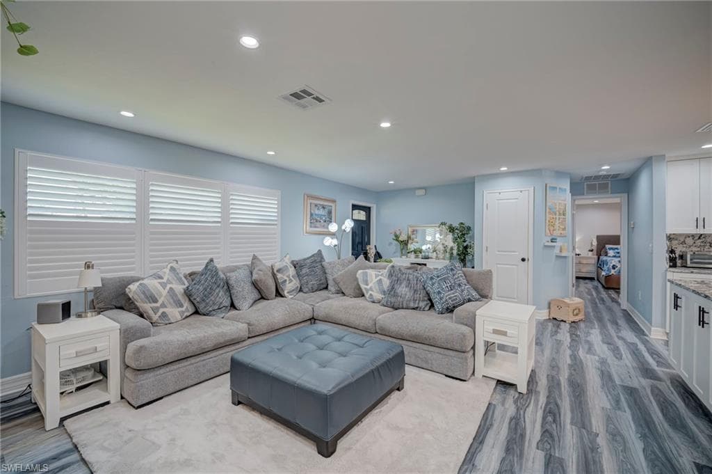 1089 N Town And River DR-2