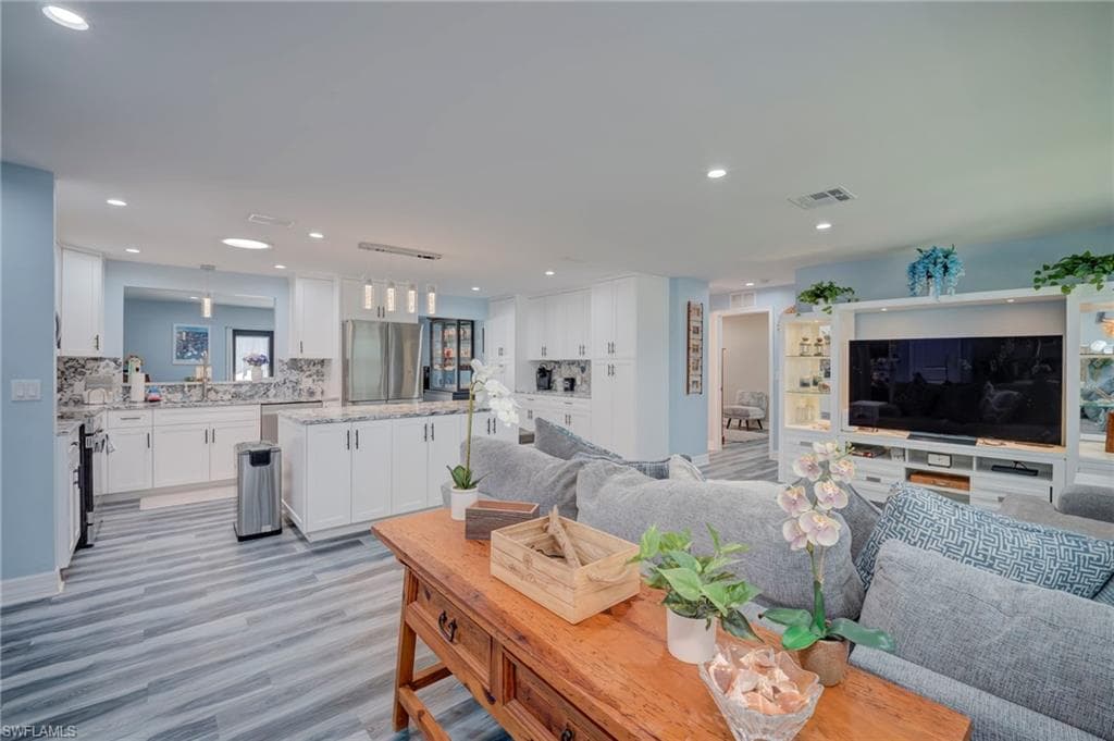1089 N Town And River DR-4