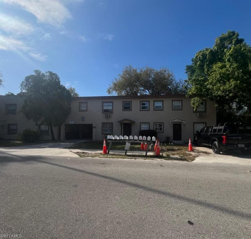 3619 Seminole AVE 8-1