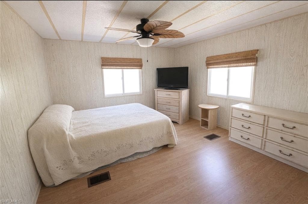 26110 Princess LN-13