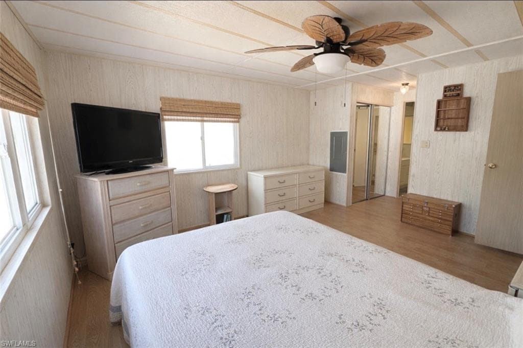 26110 Princess LN-12