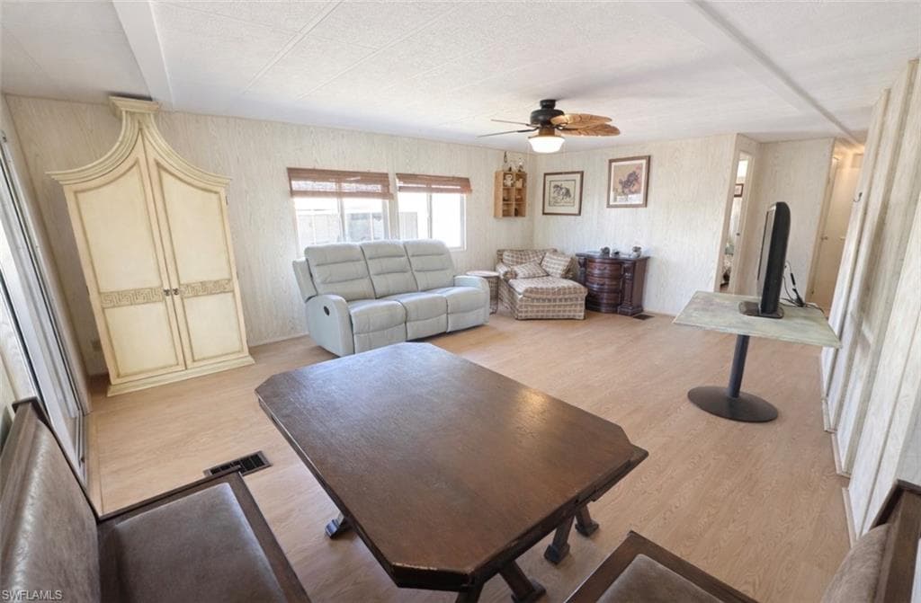 26110 Princess LN-4