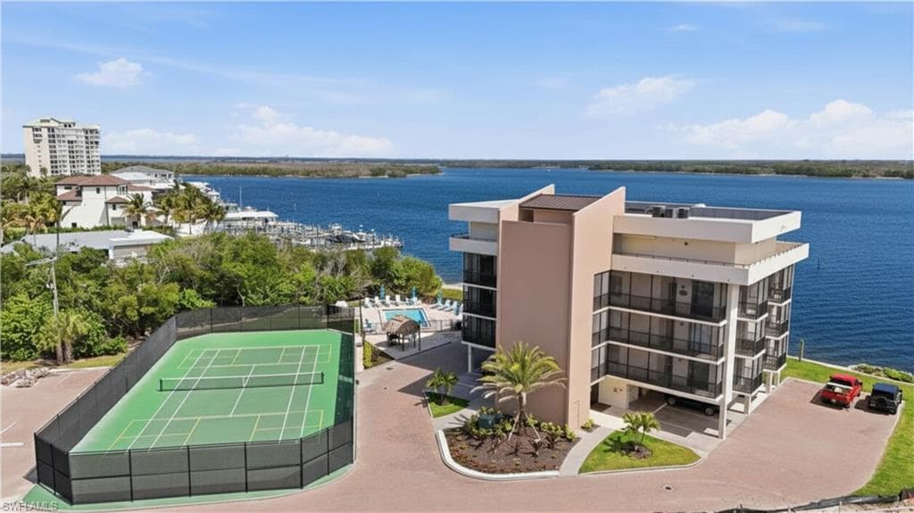 8403 Estero BLVD 201-6