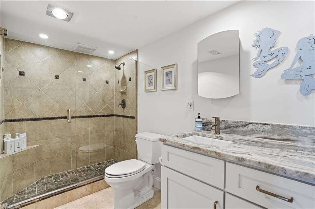 8403 Estero BLVD 201-28
