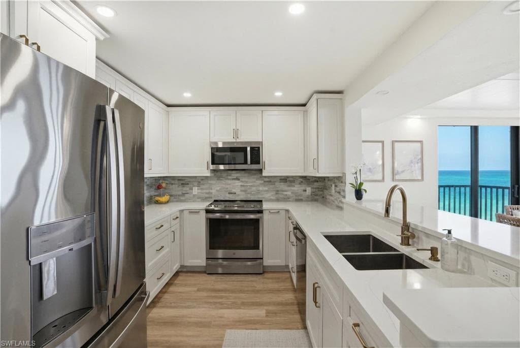 8403 Estero BLVD 201-19