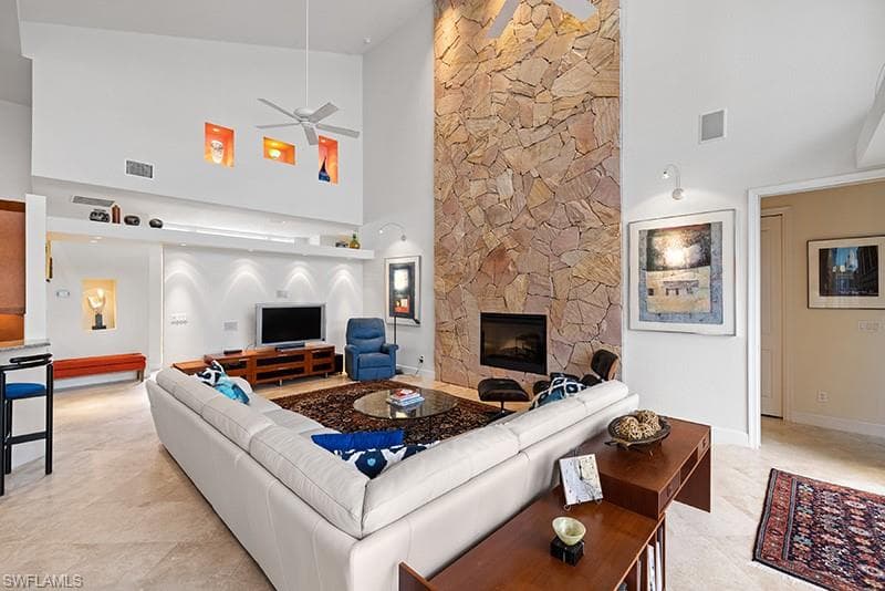 433 Crestwood LN-12