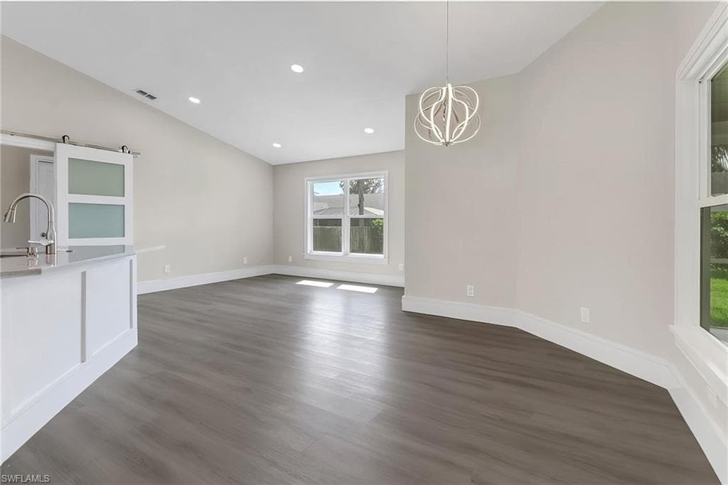 270 Madison DR-6