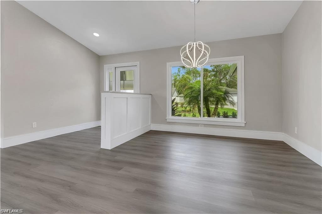 270 Madison DR-16