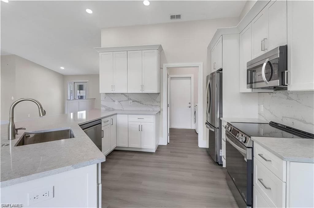 270 Madison DR-12