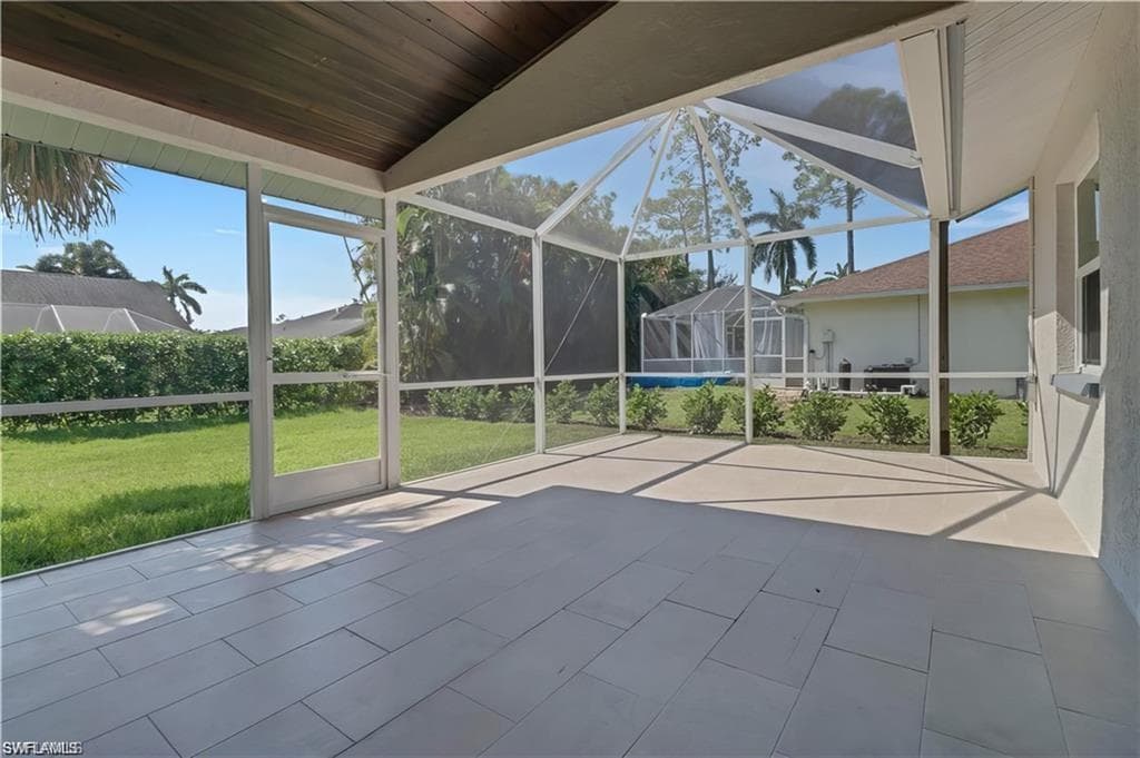 270 Madison DR-32