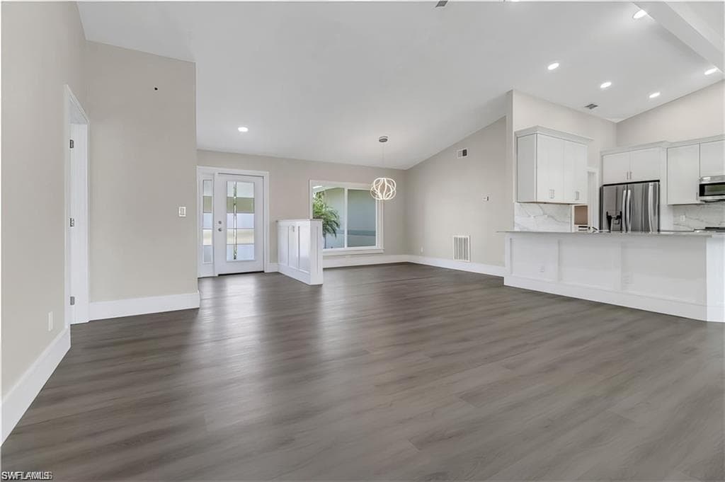270 Madison DR-5