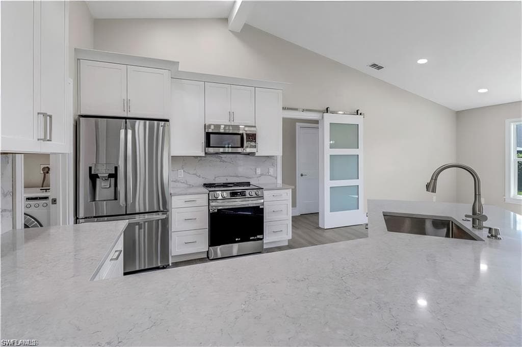 270 Madison DR-11