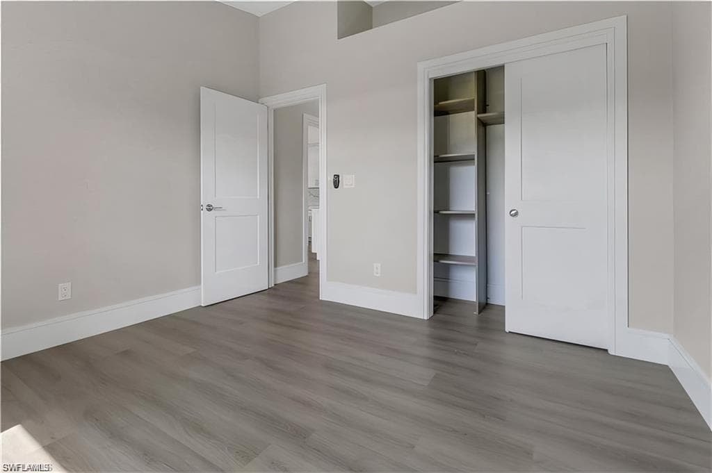 270 Madison DR-29