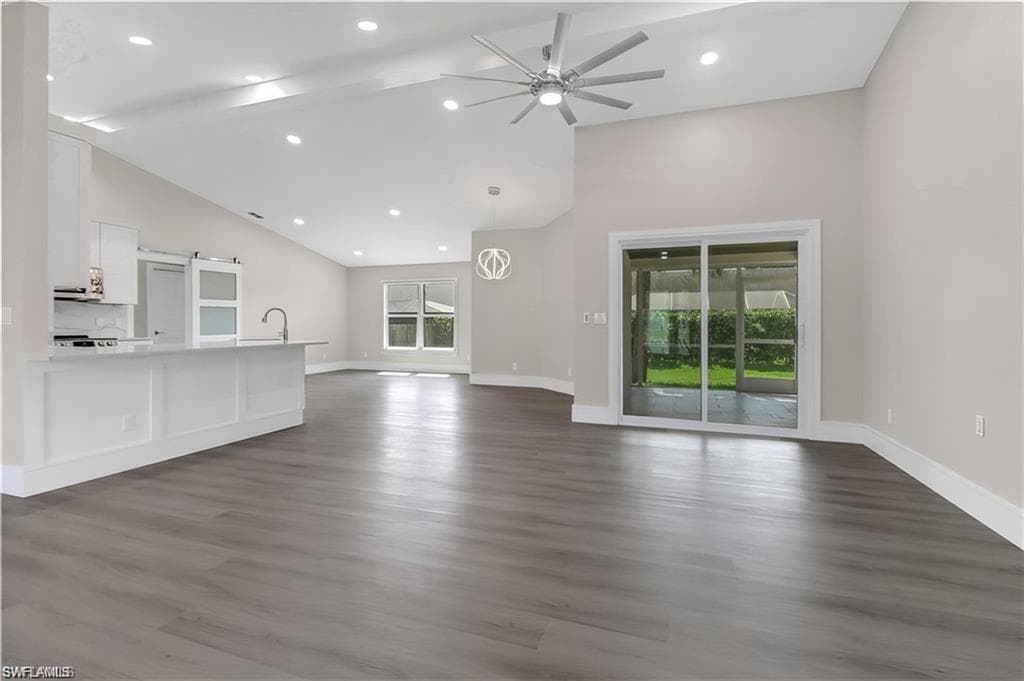 270 Madison DR-4