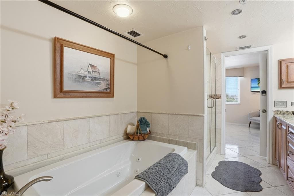4745 Estero BLVD 304-26