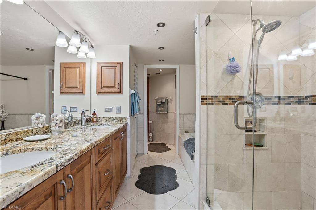 4745 Estero BLVD 304-24