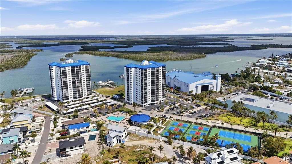 4745 Estero BLVD 304-44