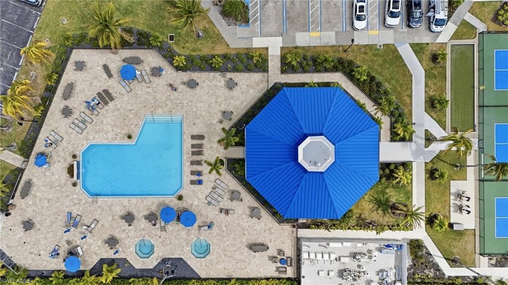 4745 Estero BLVD 304-40