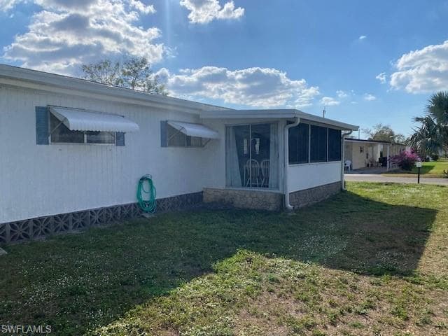 2738 Indianwood DR-4