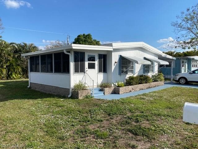 2738 Indianwood DR-8