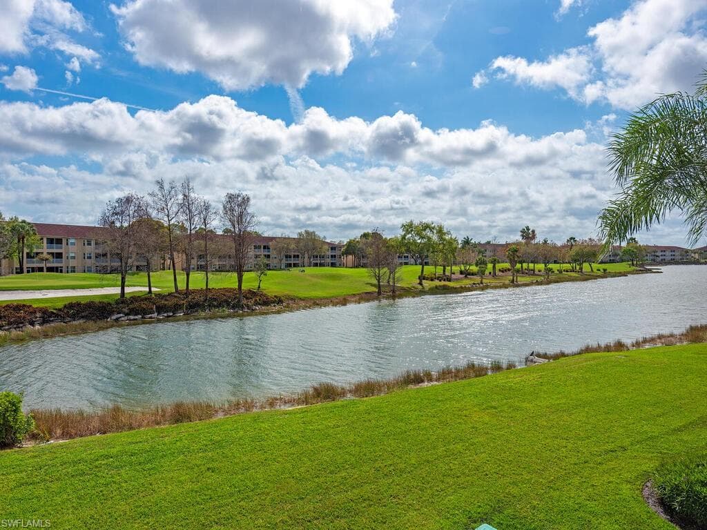 2880 Cypress Trace CIR 202-13