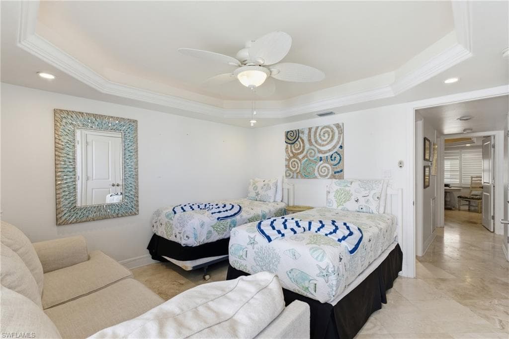 6660 Estero BLVD 502-27