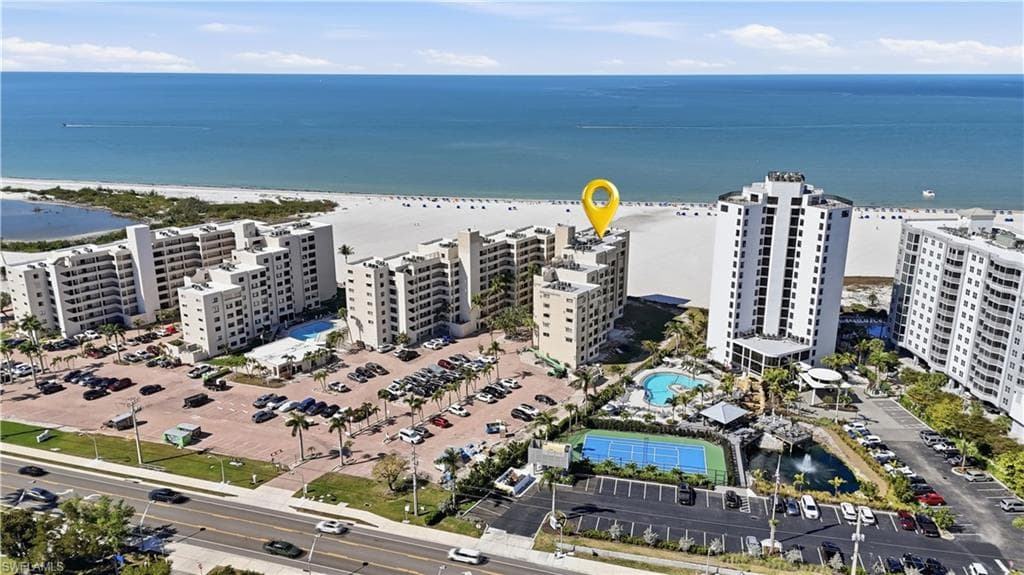 6660 Estero BLVD 502-1