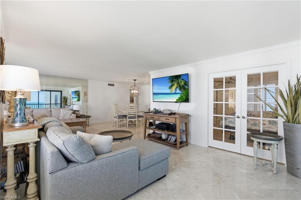 6660 Estero BLVD 502-9