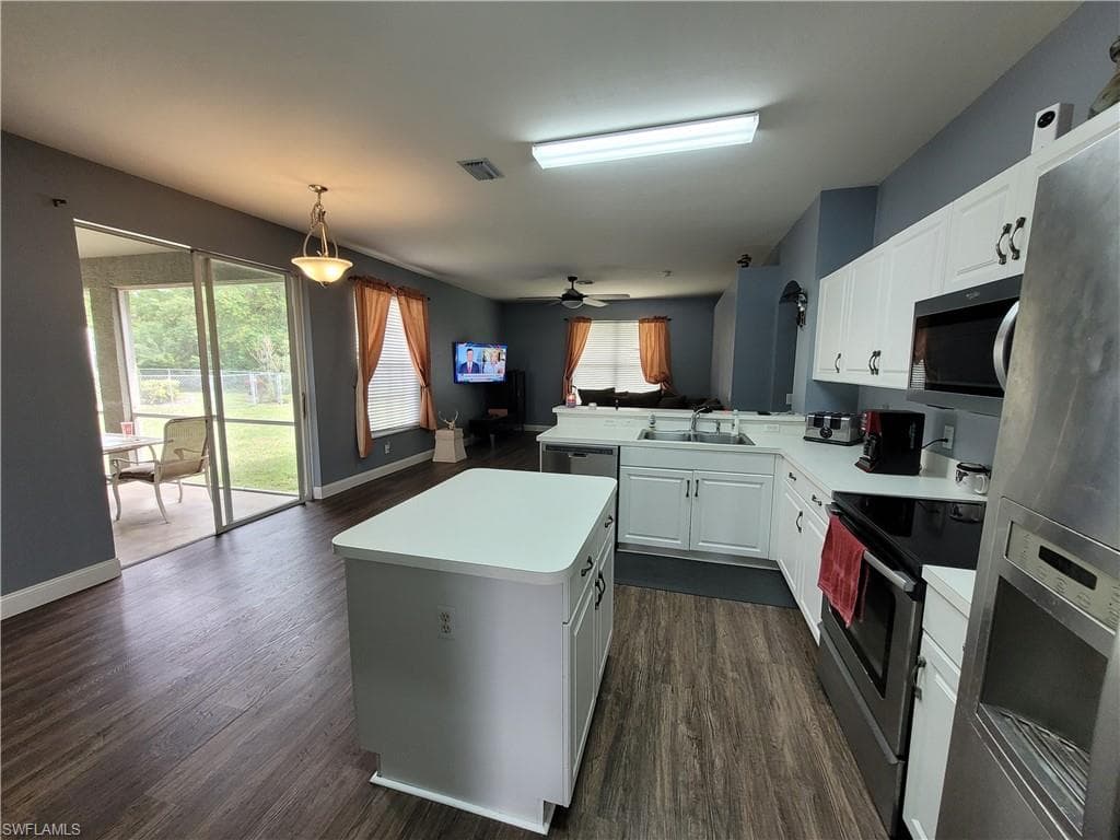 4409 Varsity Lakes DR-16