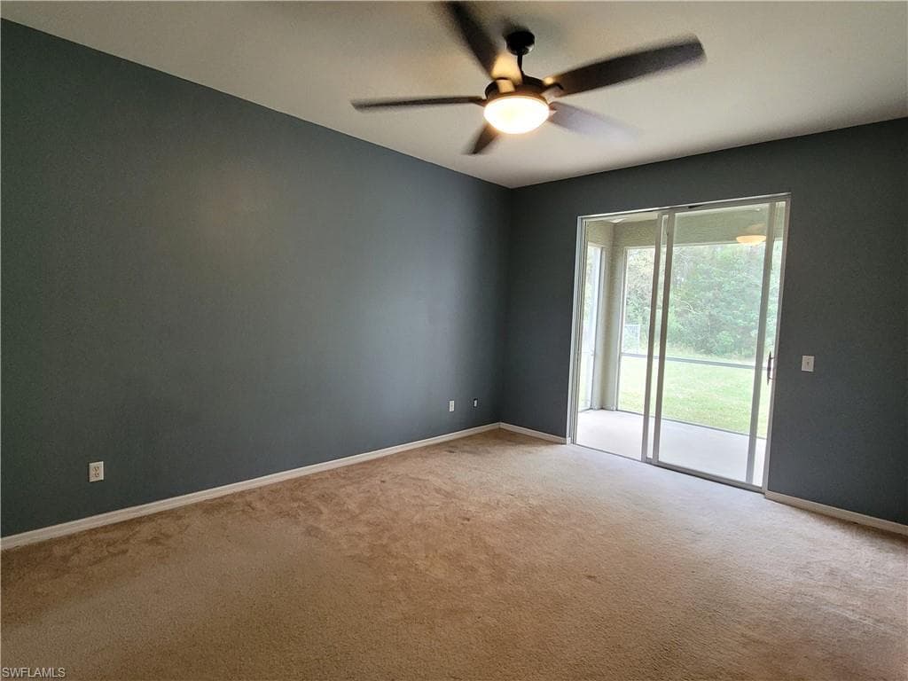 4409 Varsity Lakes DR-19