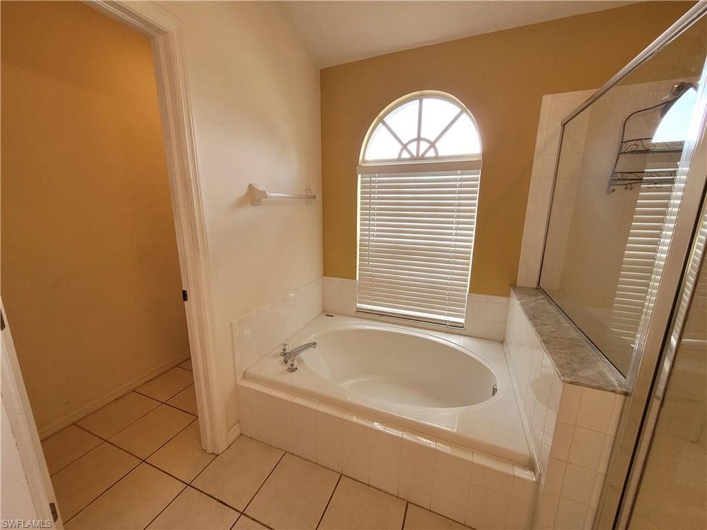 4409 Varsity Lakes DR-21
