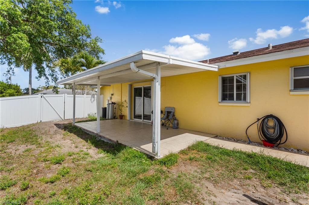 2803 W Cypress AVE-27