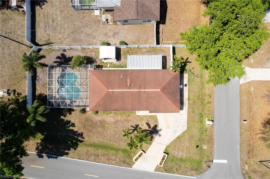 2803 W Cypress AVE-32