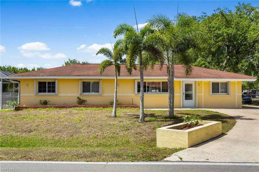 2803 W Cypress AVE-1