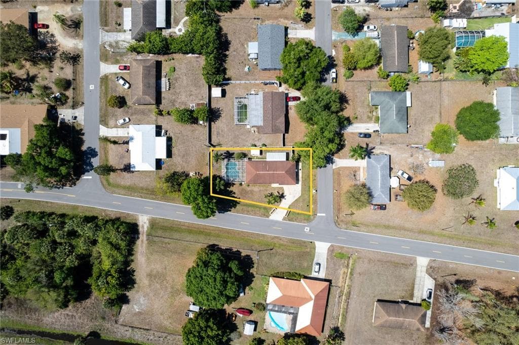 2803 W Cypress AVE-38