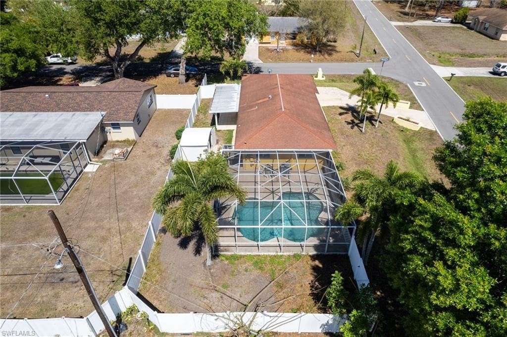 2803 W Cypress AVE-35