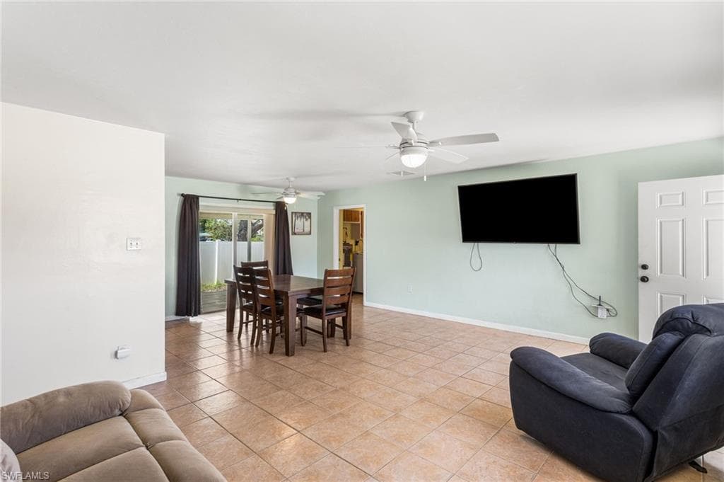 2803 W Cypress AVE-8