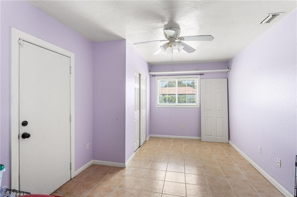 2803 W Cypress AVE-21